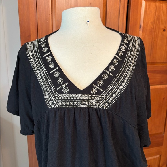 Sonoma Black Embroidered Short Sleeve Blouse - Picture 1 of 4